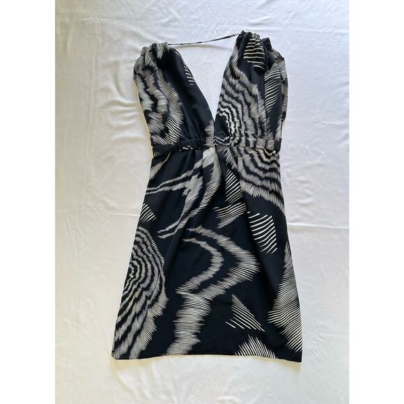 Black Halo Y2K 100% Silk Shift Dress V Back Plunge Neck Sleeveless Size 8 - Picture 6 of 11
